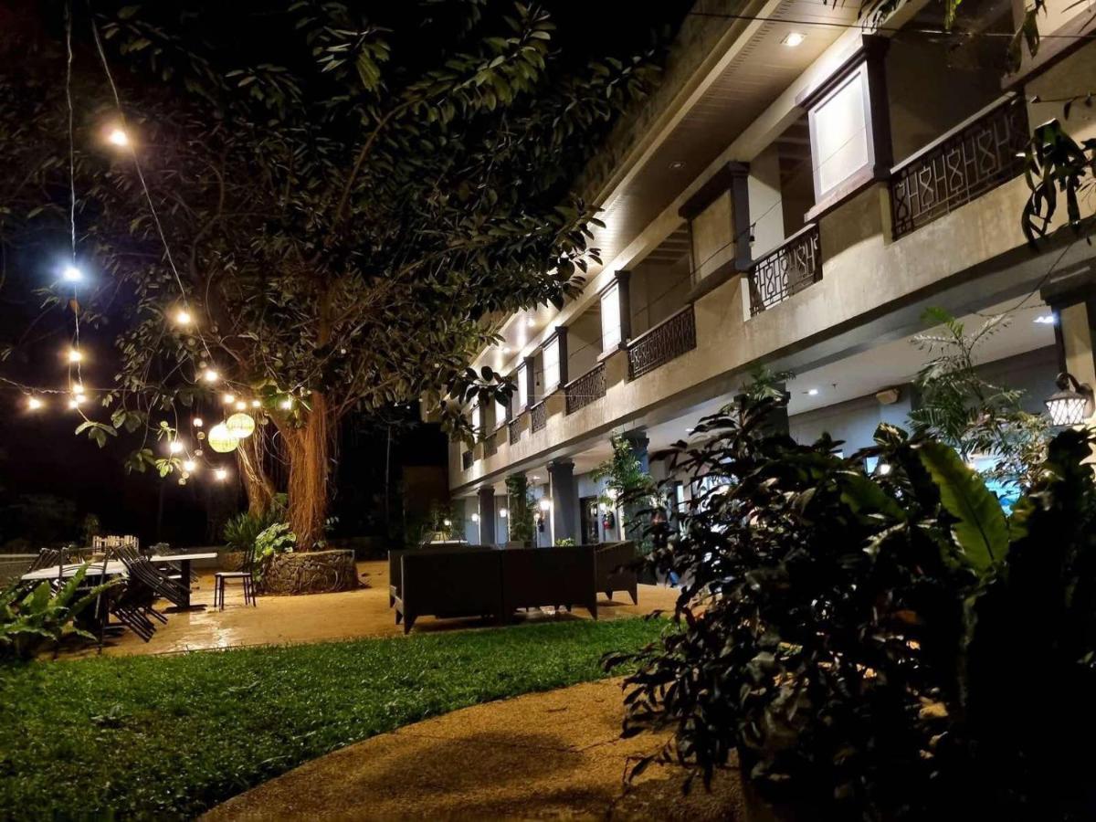 Momarco Forest Cove Tanay Bagian luar foto