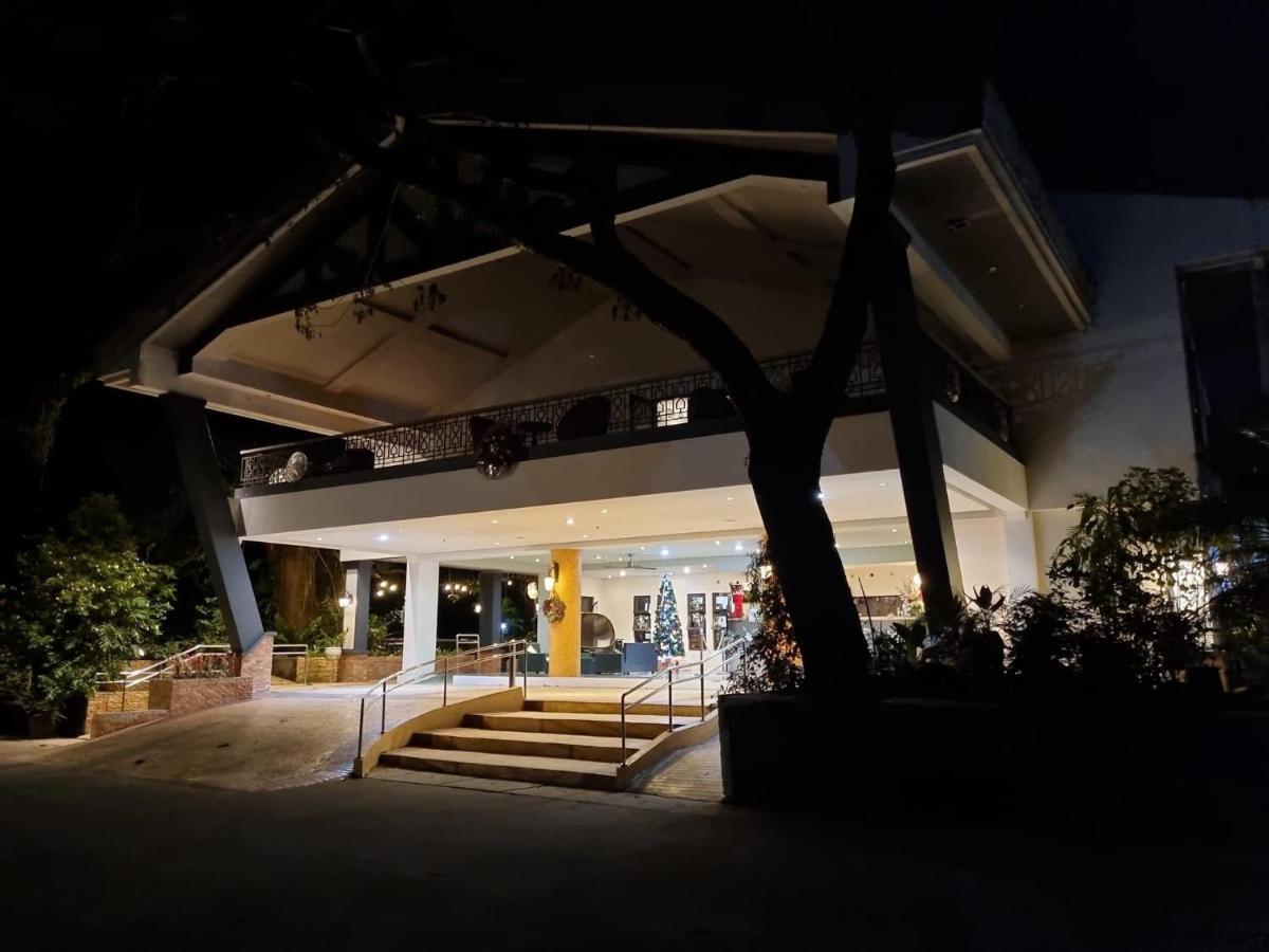 Momarco Forest Cove Tanay Bagian luar foto